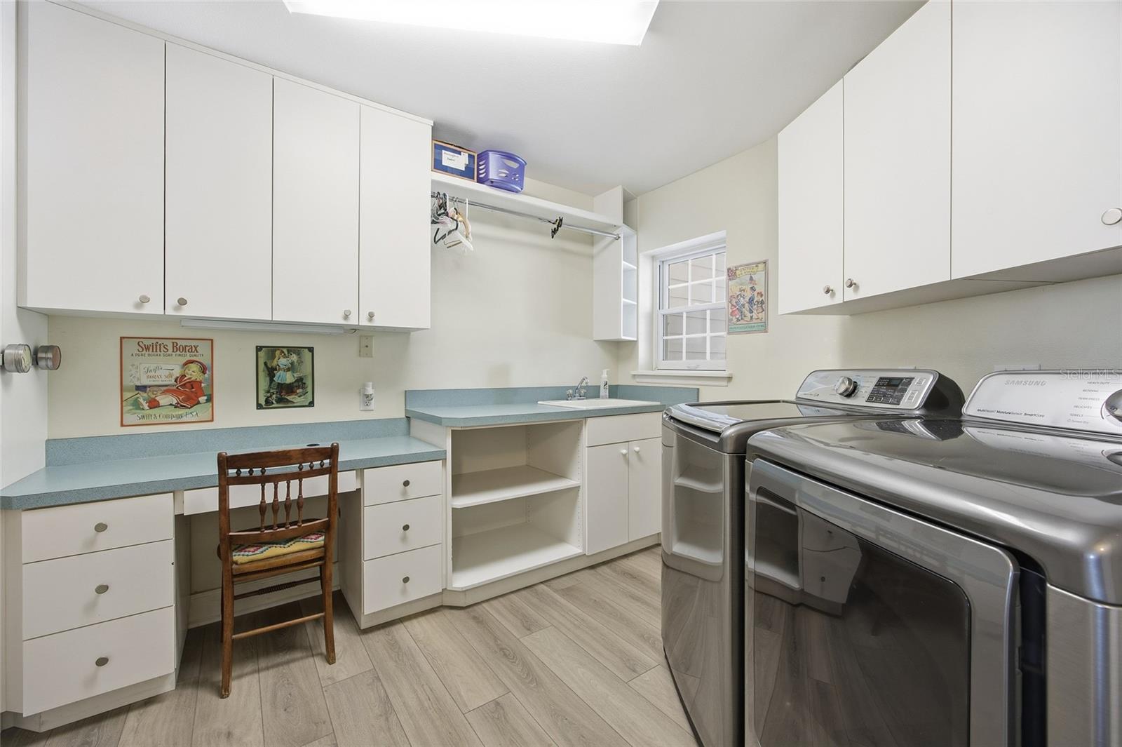 SOUTH POINT - Residential