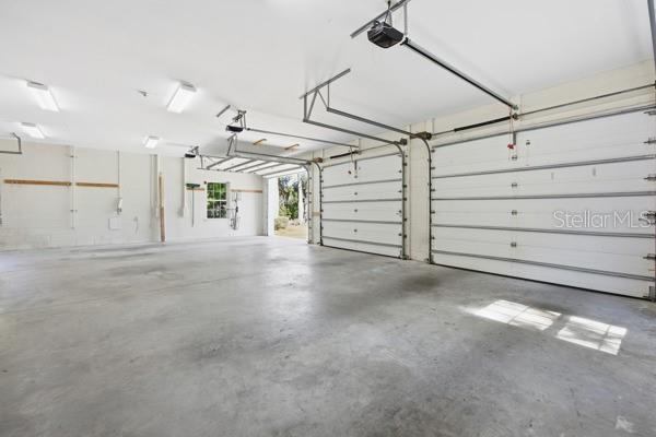 SOUTH POINT - Residential