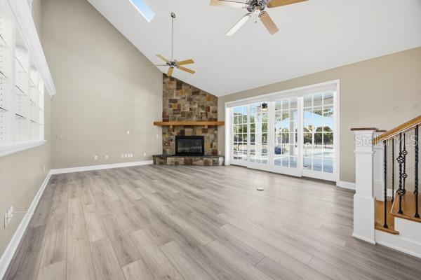 SOUTH POINT - Residential