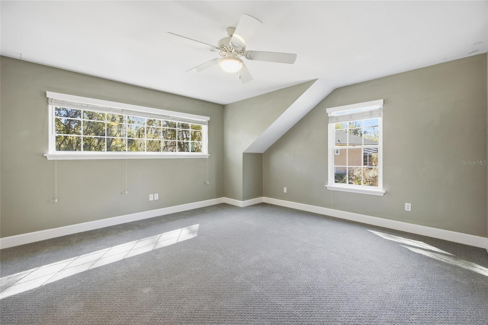 SOUTH POINT - Residential