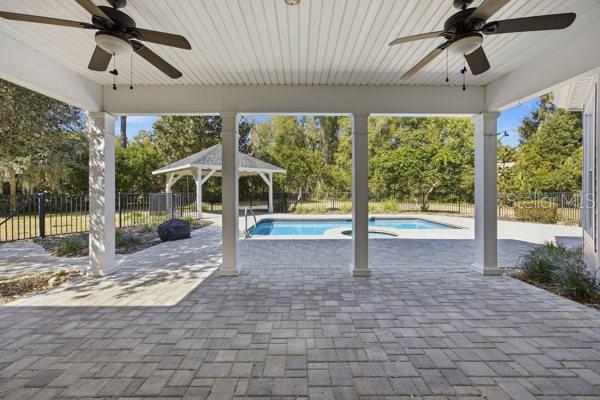 SOUTH POINT - Residential