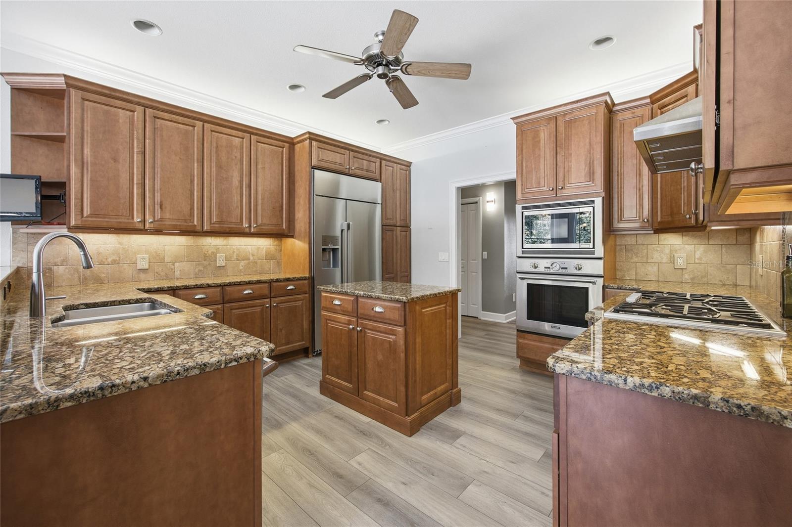 SOUTH POINT - Residential