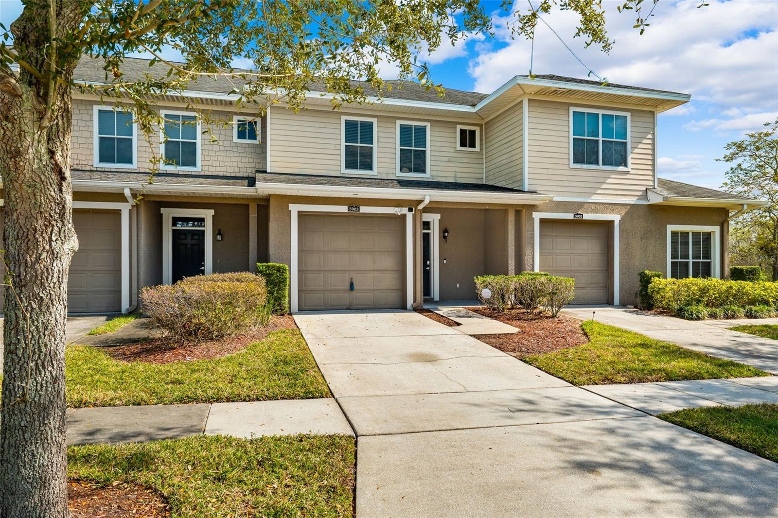 View TAMPA, FL 33610 townhome