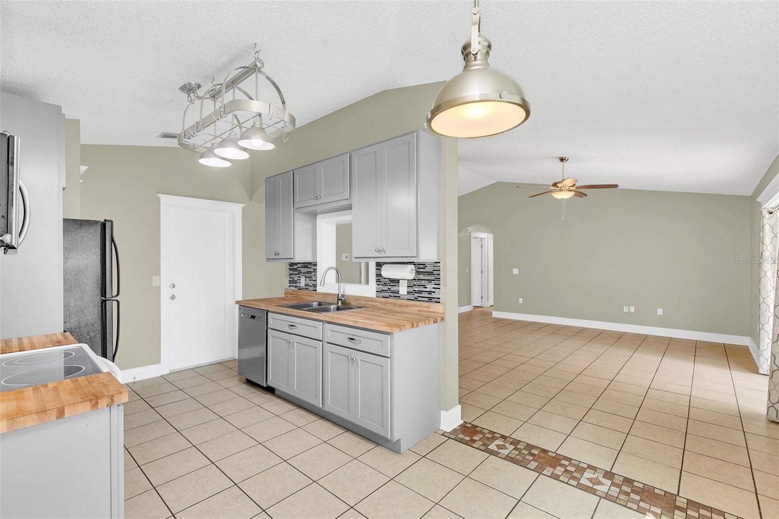 DELTONA LAKES UNIT 41 - Residential