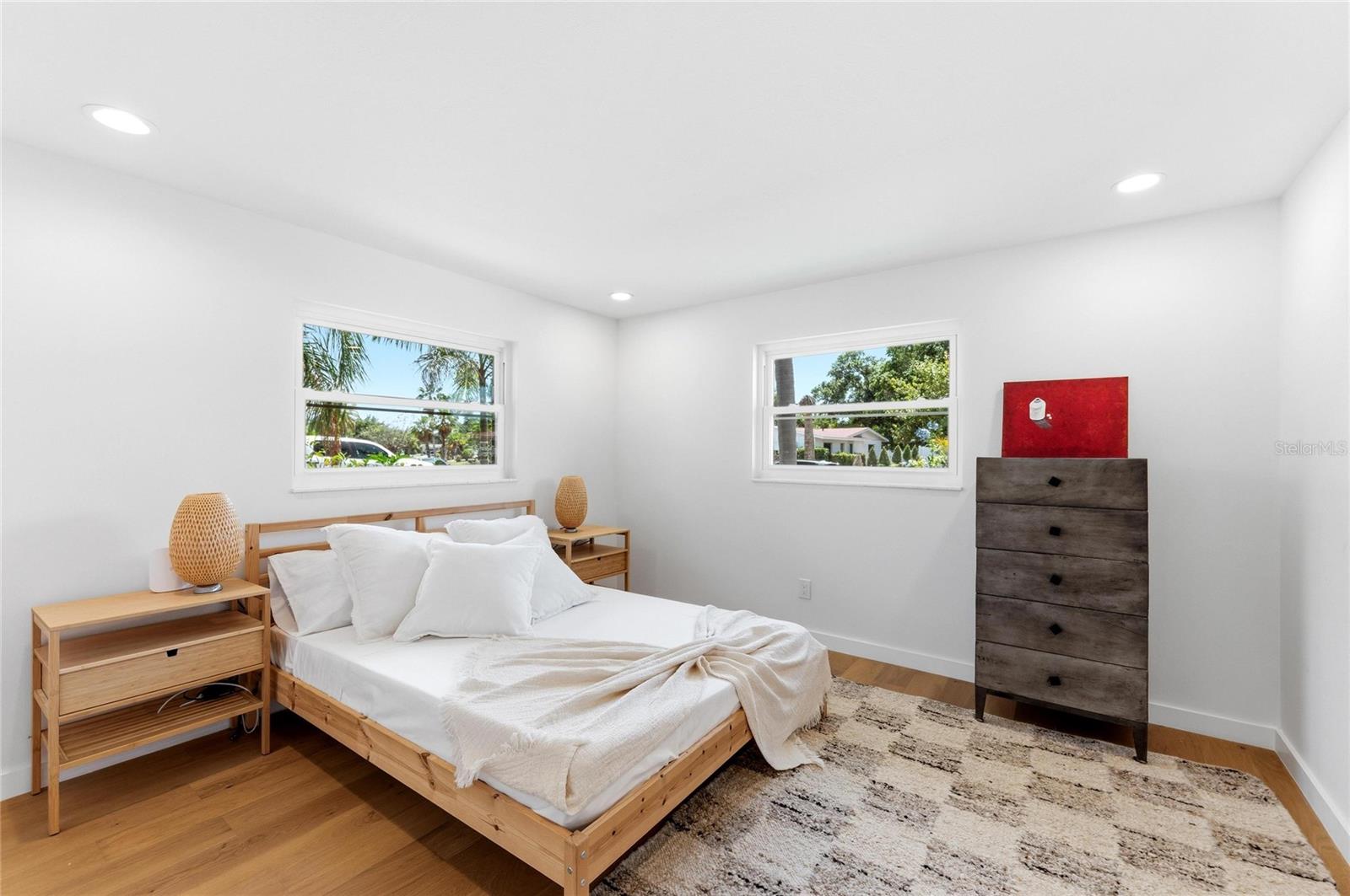 SOUTH GATE MANOR - Residential