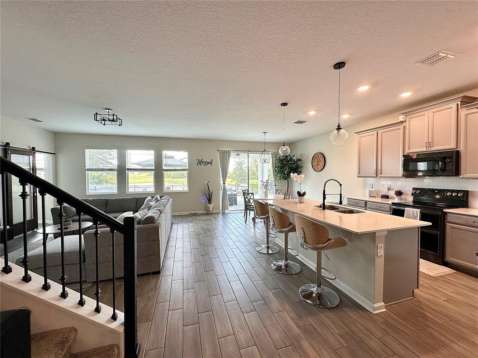 11168 ROBERT FROST DRIVE