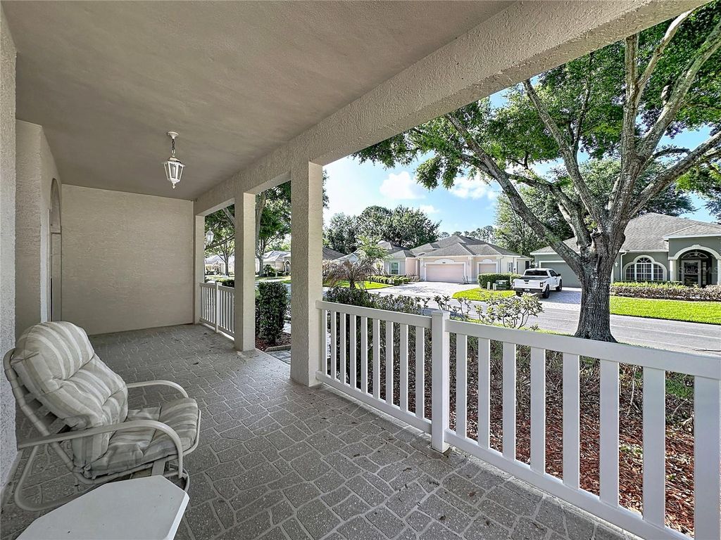 Photo of 2308 Twickingham Court, Clermont, FL 34711 (MLS # G5110559)