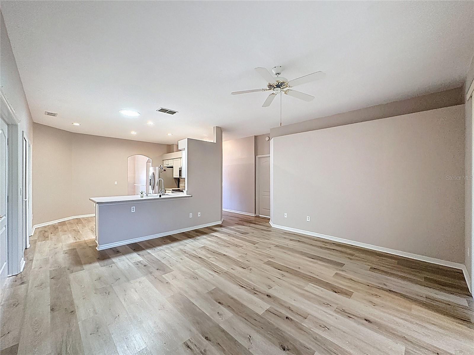 KINGS RIDGE - Residential