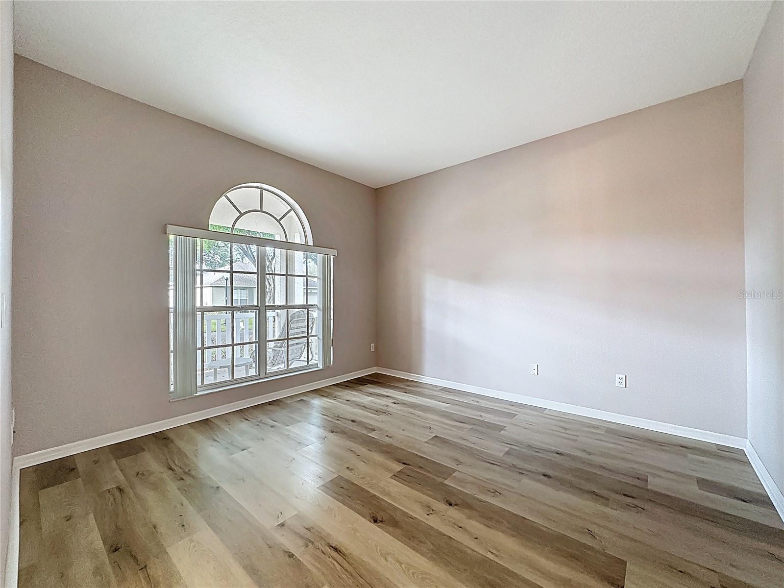 KINGS RIDGE - Residential