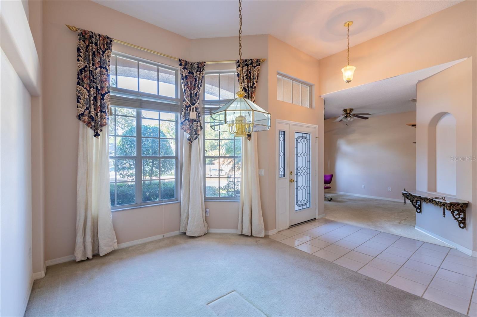 WOODBRIDGE LAKES UNIT 1 - Residential Lease