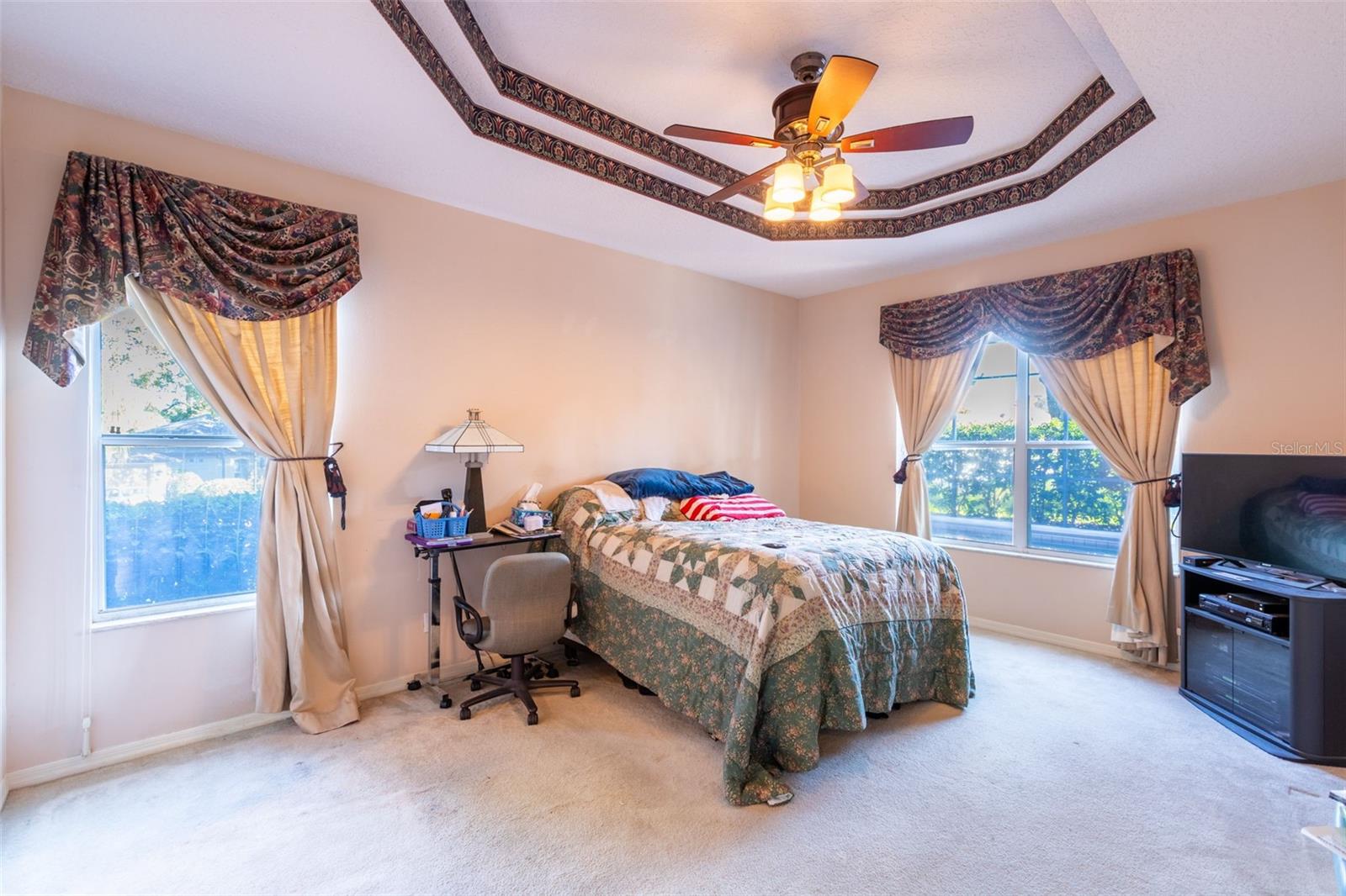 WOODBRIDGE LAKES UNIT 1 - Residential Lease