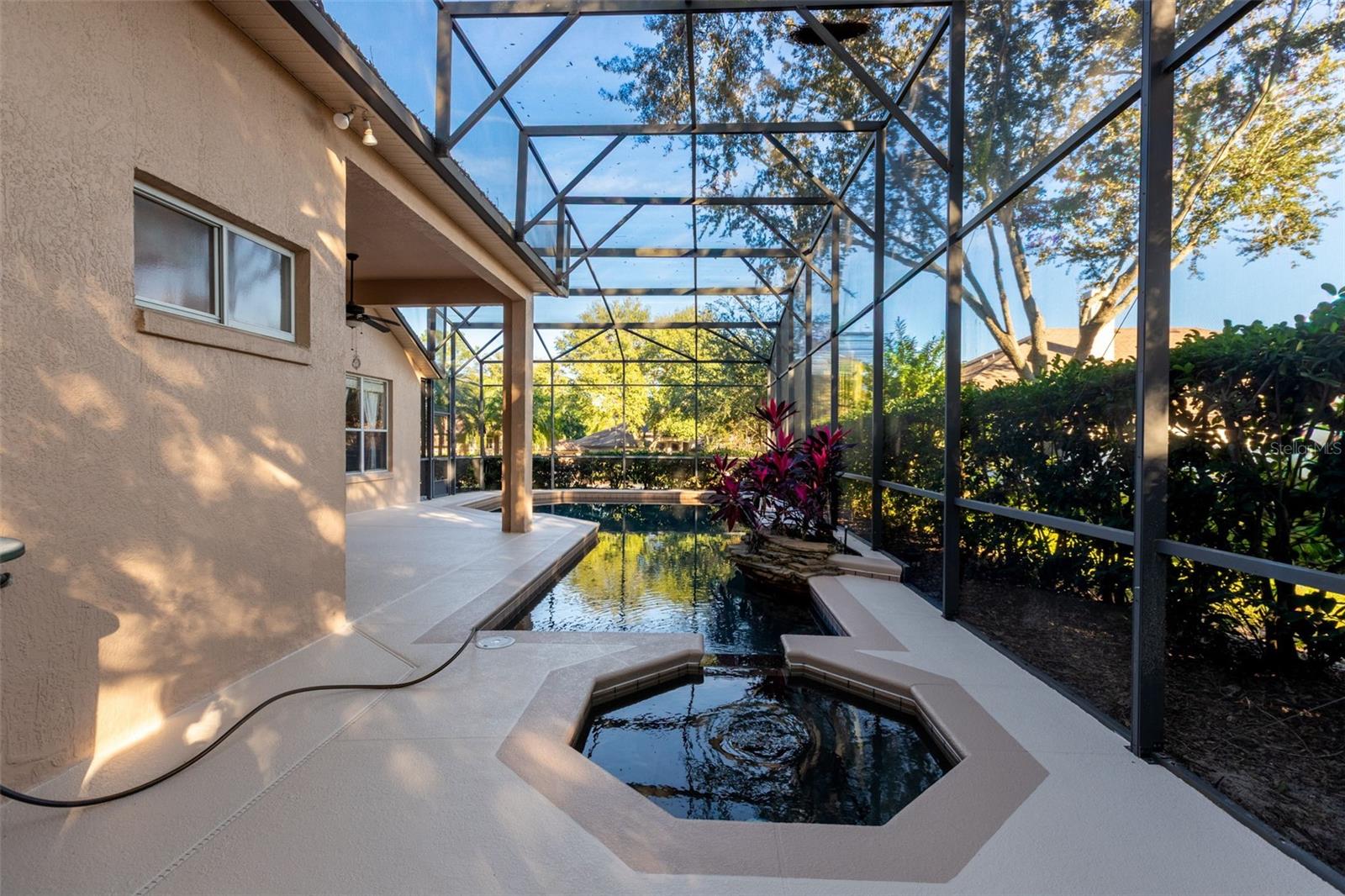 WOODBRIDGE LAKES UNIT 1 - Residential Lease