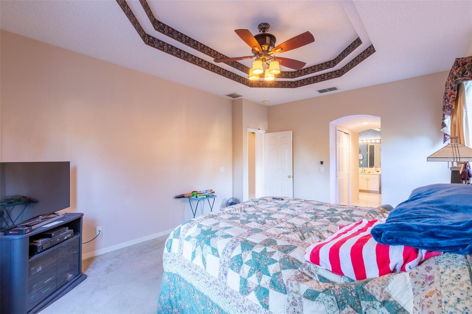 WOODBRIDGE LAKES UNIT 1 - Residential Lease