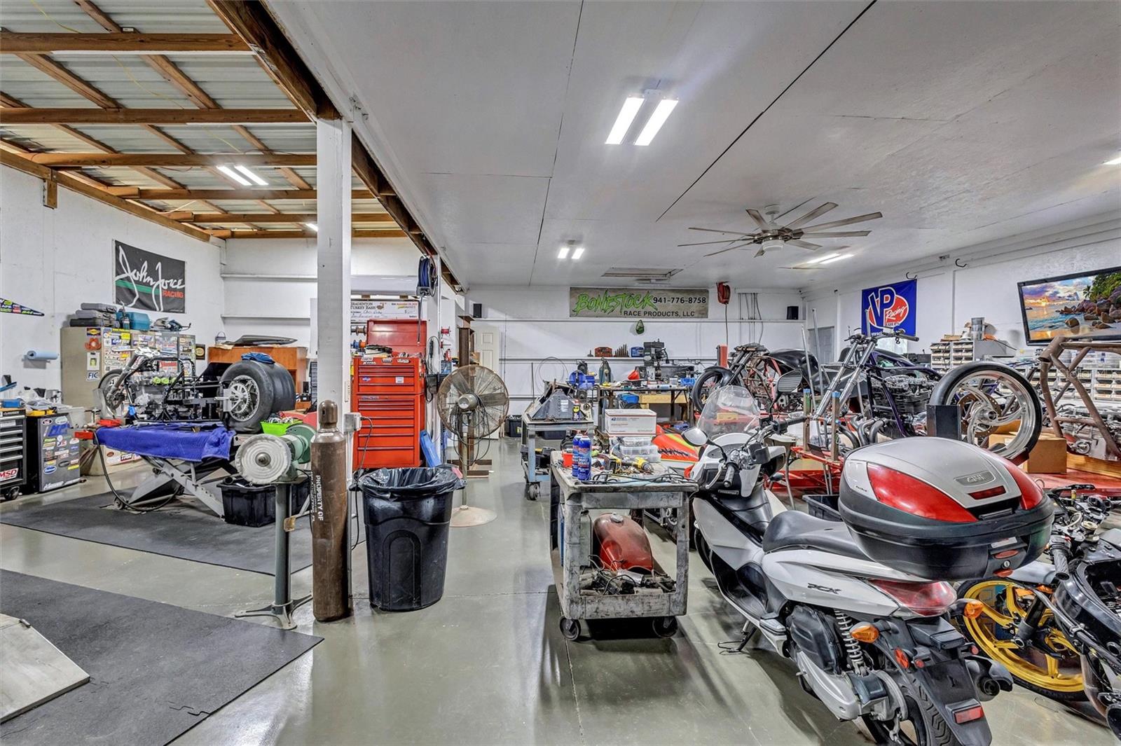 PARRISH NORTH TO COUNTY LINE (1765) - Residential