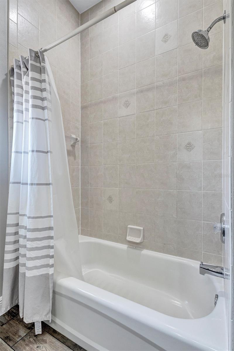 PARRISH NORTH TO COUNTY LINE (1765) - Residential