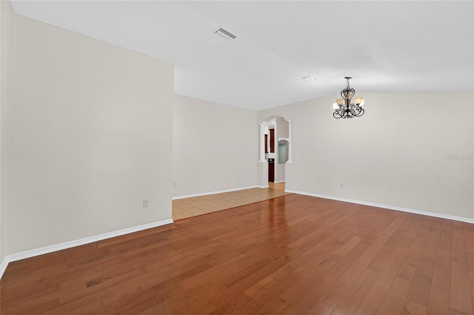 CROSBY CROSSINGS - Residential Lease