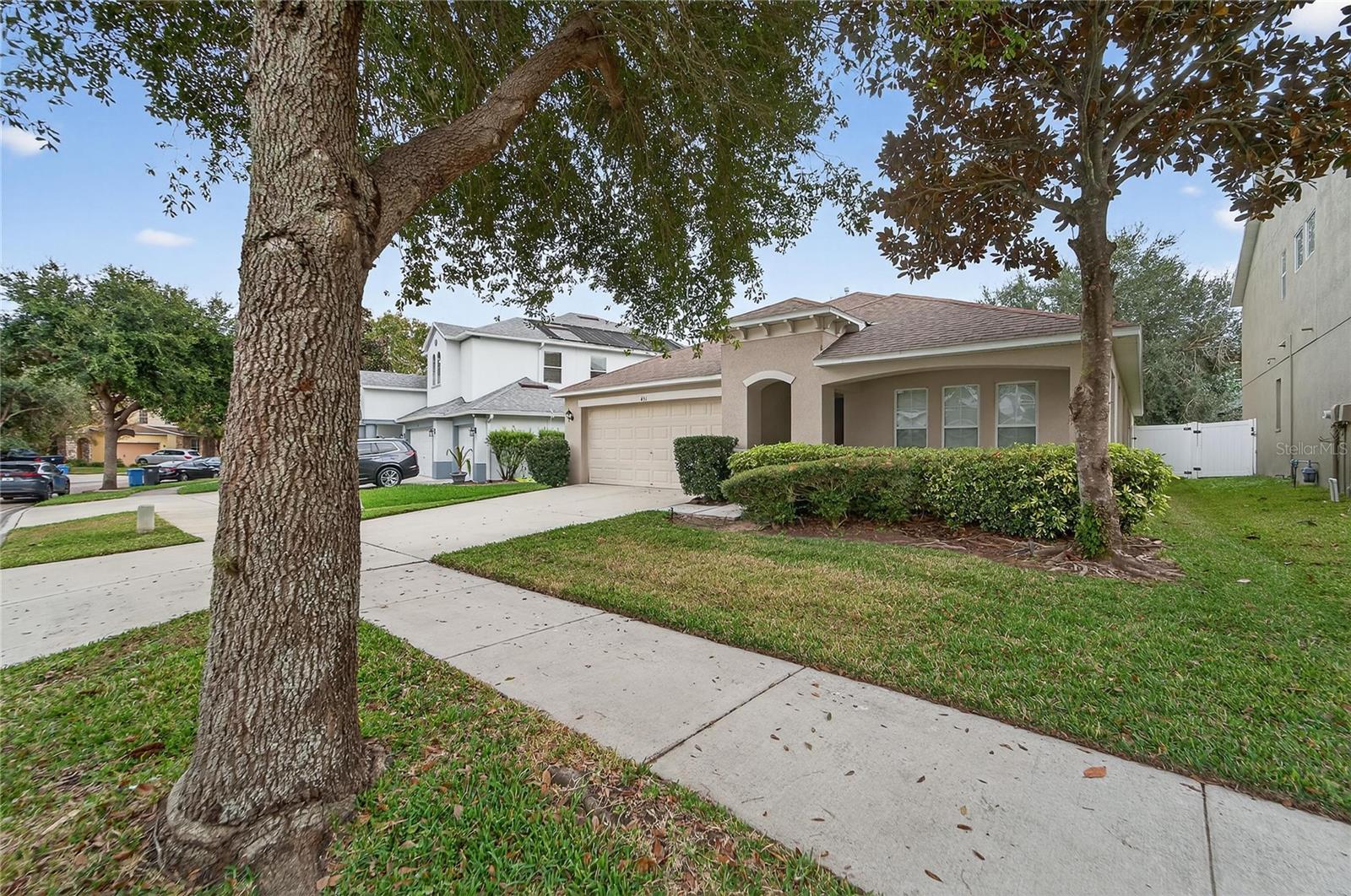 CROSBY CROSSINGS - Residential Lease