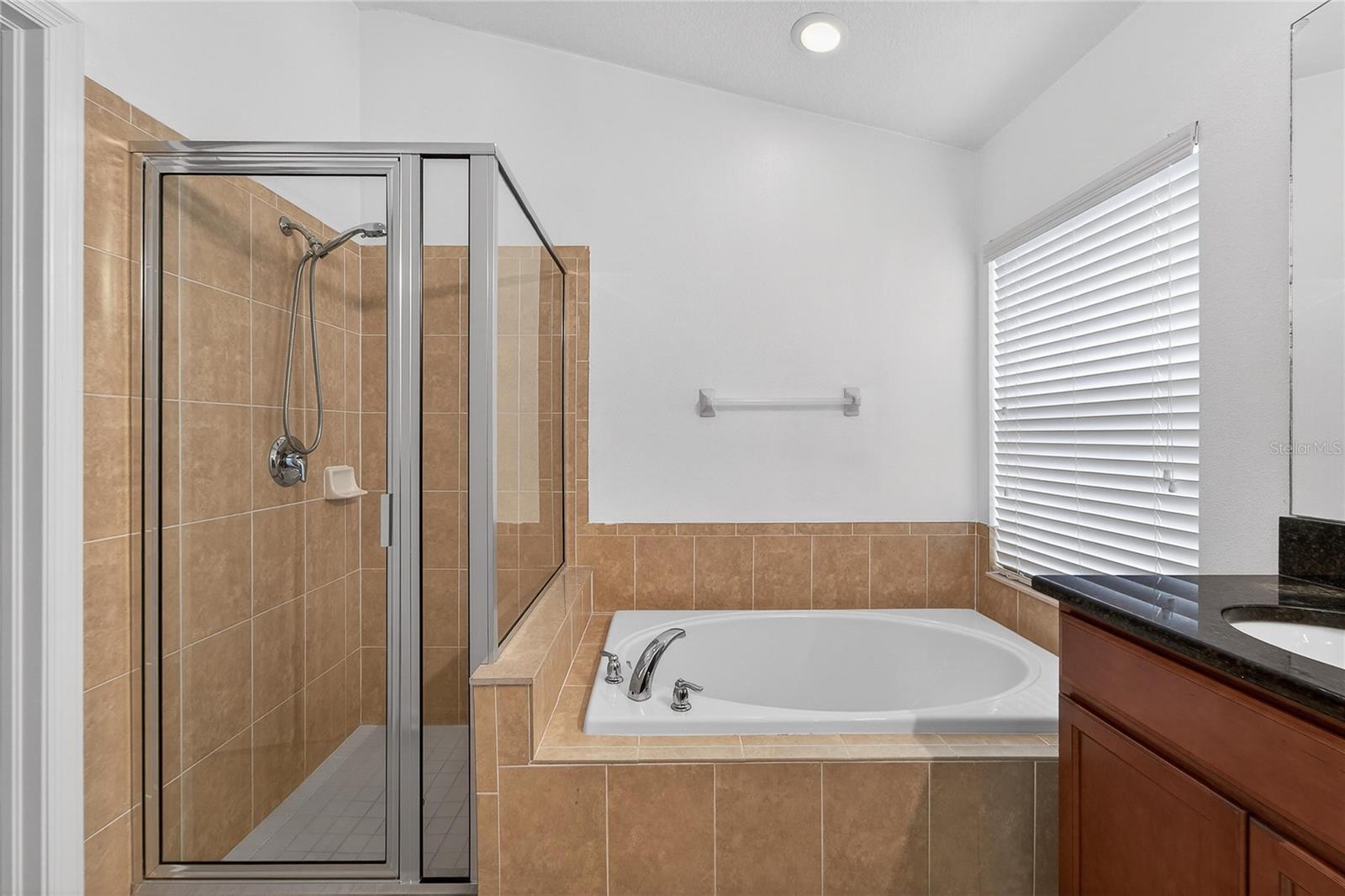 CROSBY CROSSINGS - Residential Lease