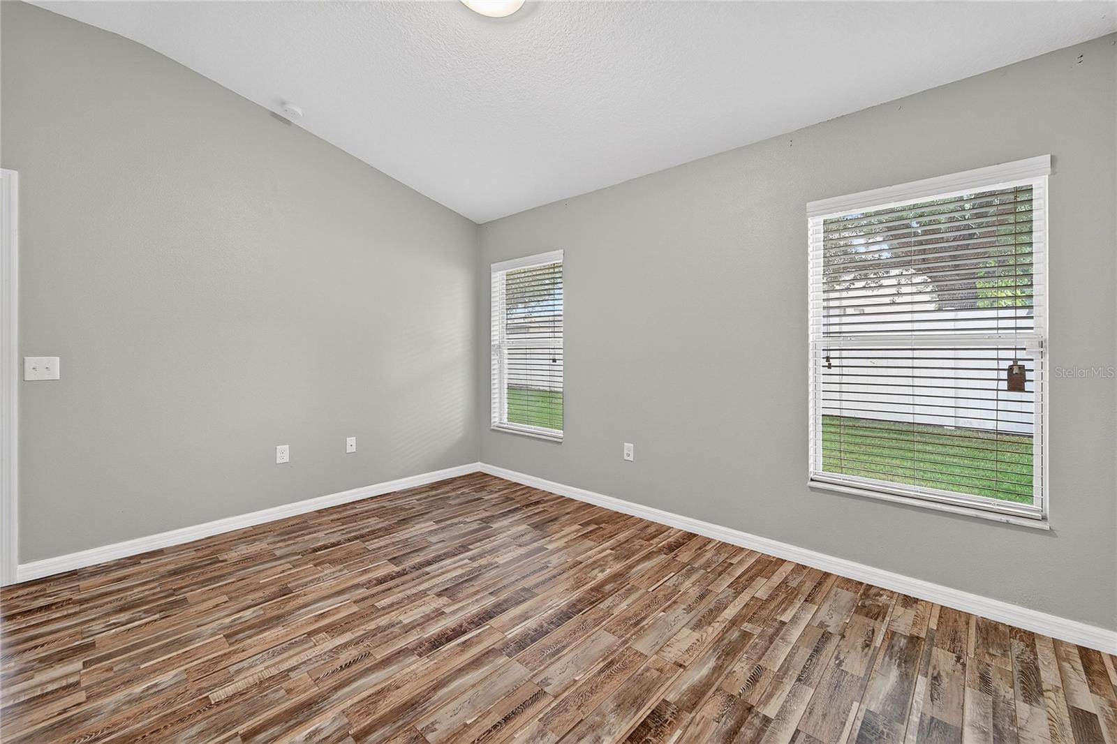 CROSBY CROSSINGS - Residential Lease