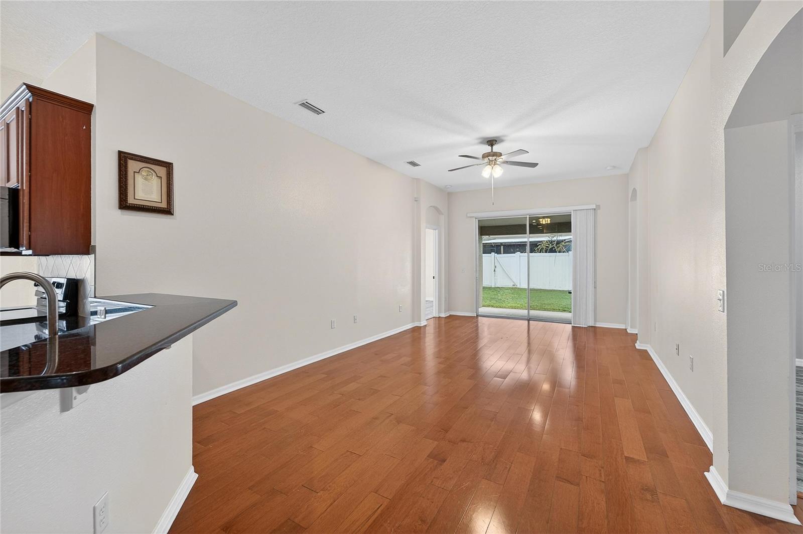 CROSBY CROSSINGS - Residential Lease