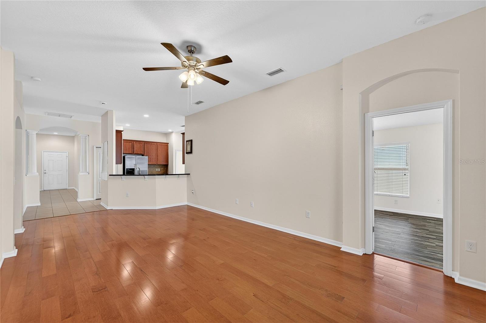 CROSBY CROSSINGS - Residential Lease