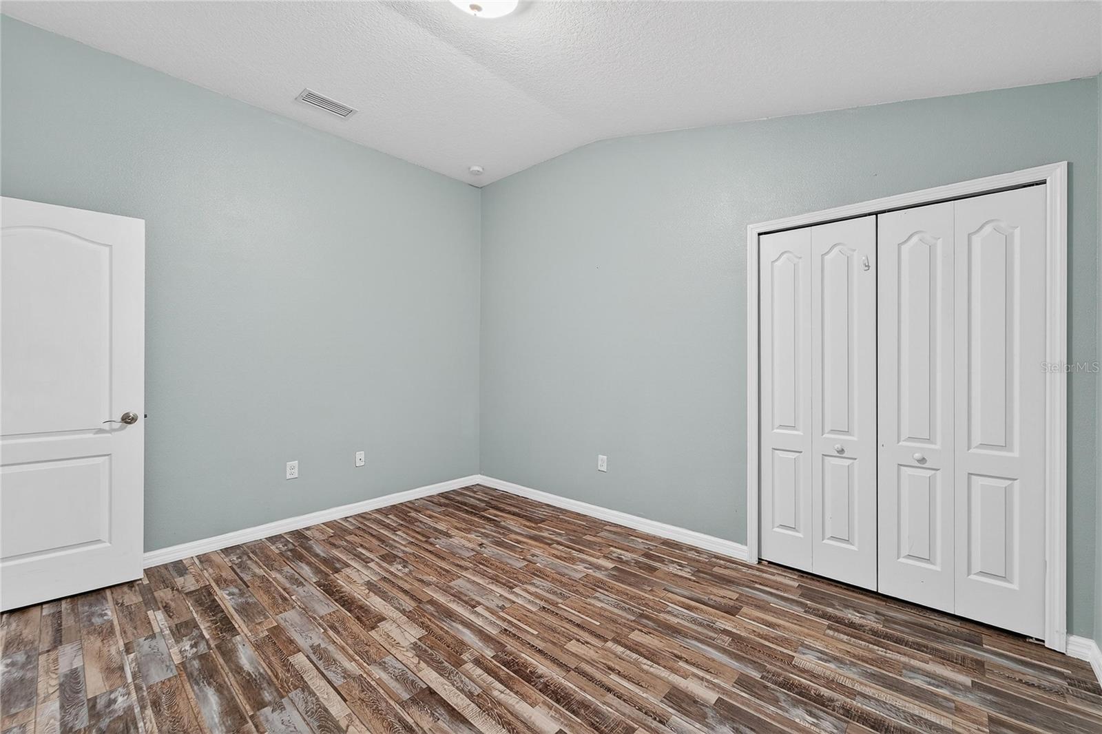 CROSBY CROSSINGS - Residential Lease