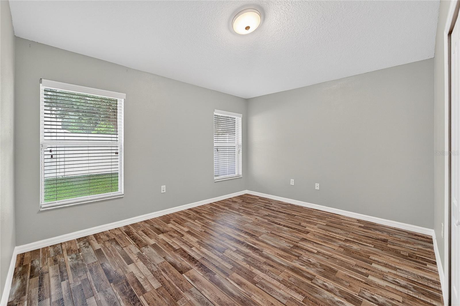 CROSBY CROSSINGS - Residential Lease