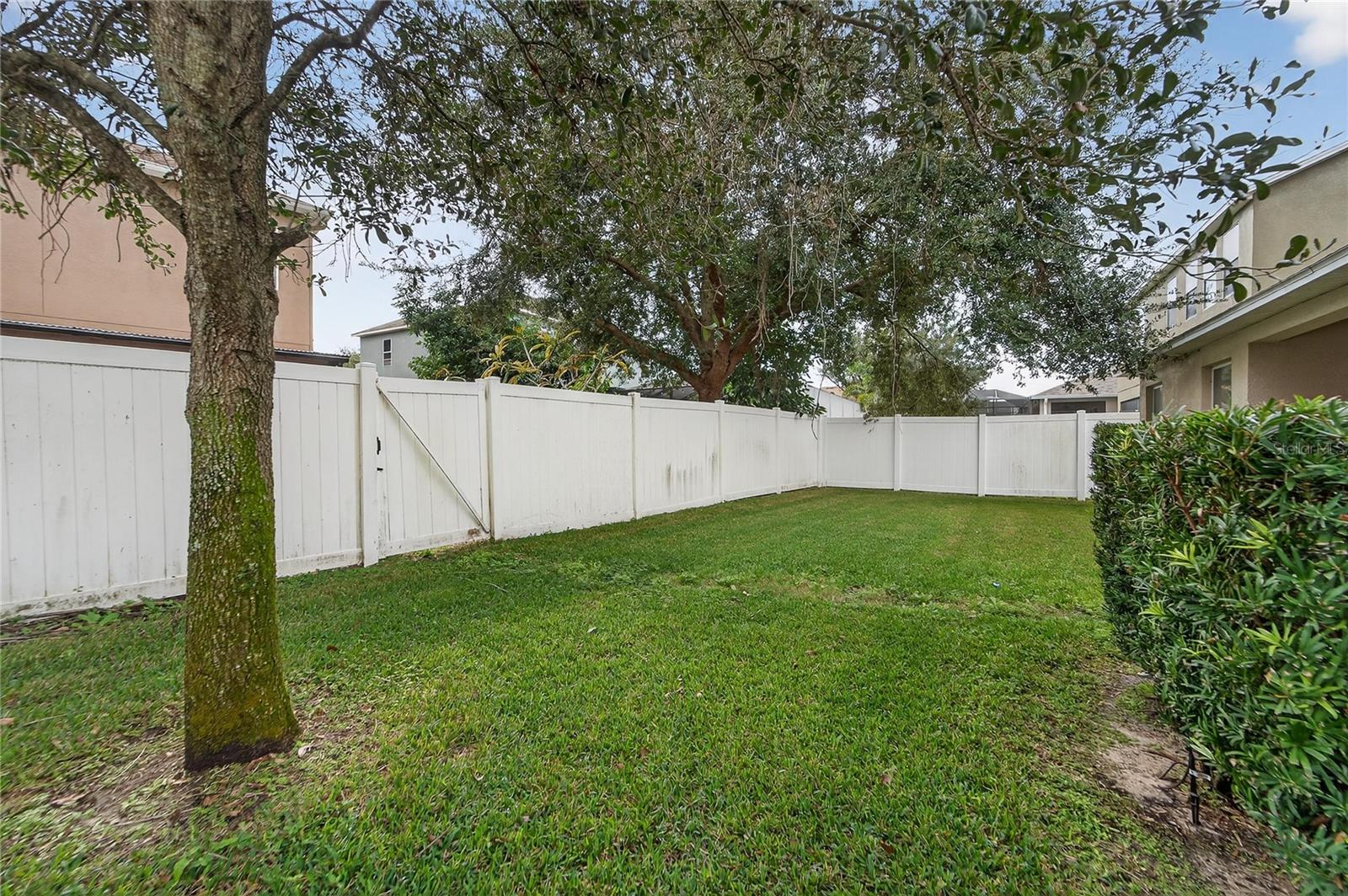 CROSBY CROSSINGS - Residential Lease