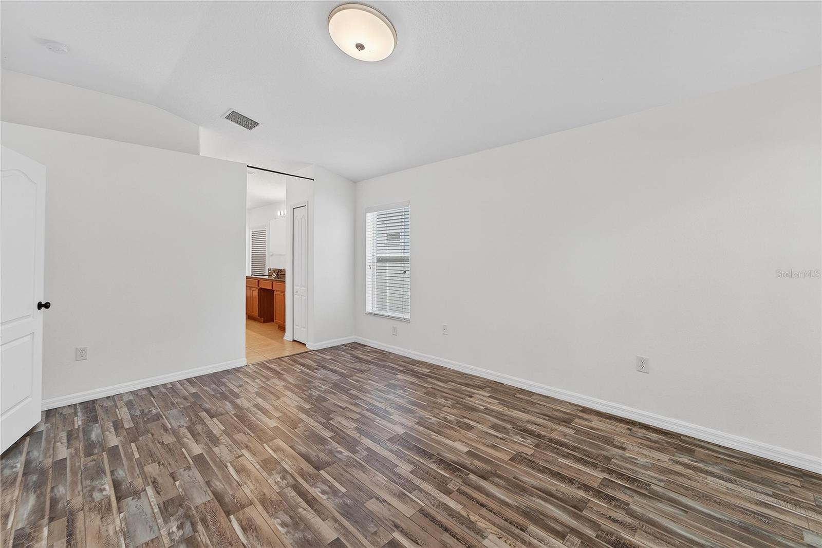 CROSBY CROSSINGS - Residential Lease