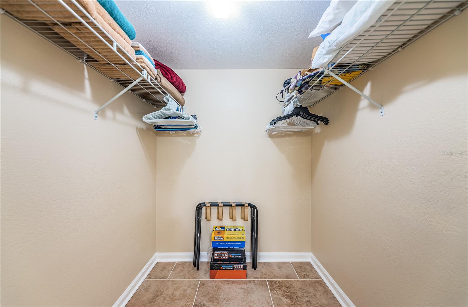 CASA DEL MAR CONDO II - Residential