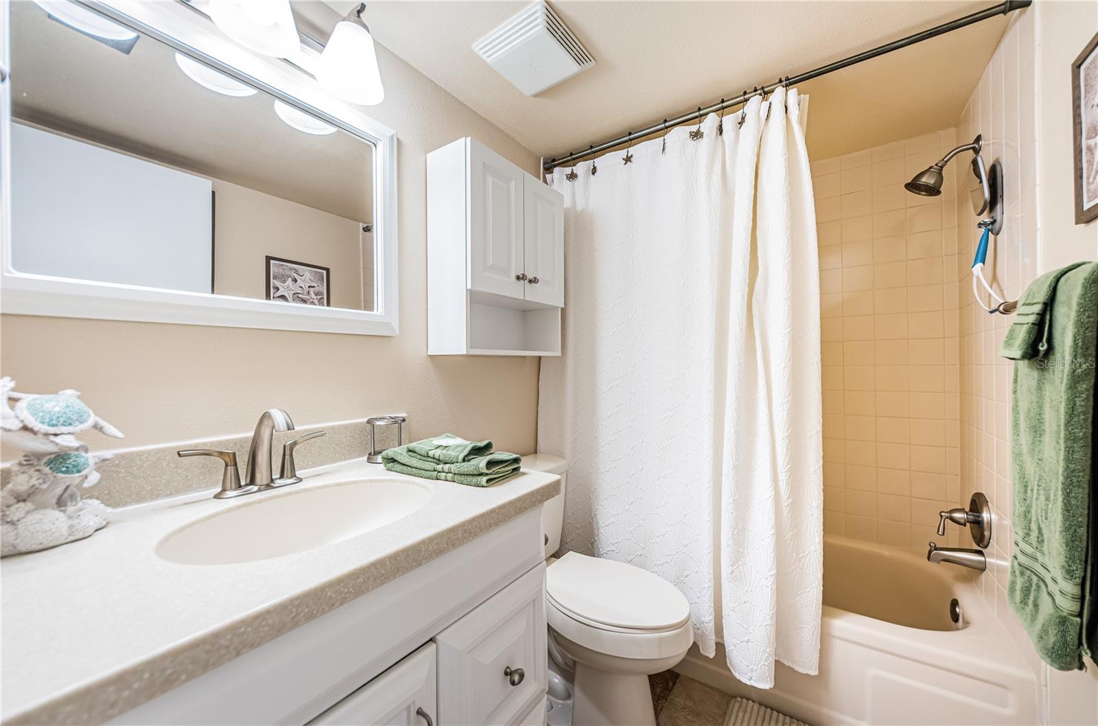 CASA DEL MAR CONDO II - Residential