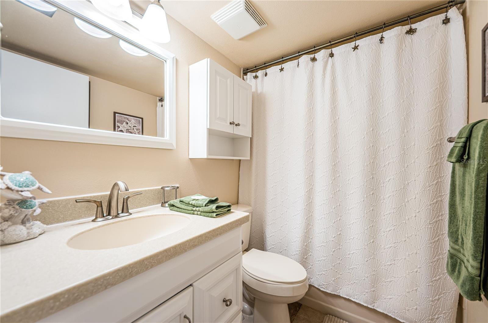 CASA DEL MAR CONDO II - Residential