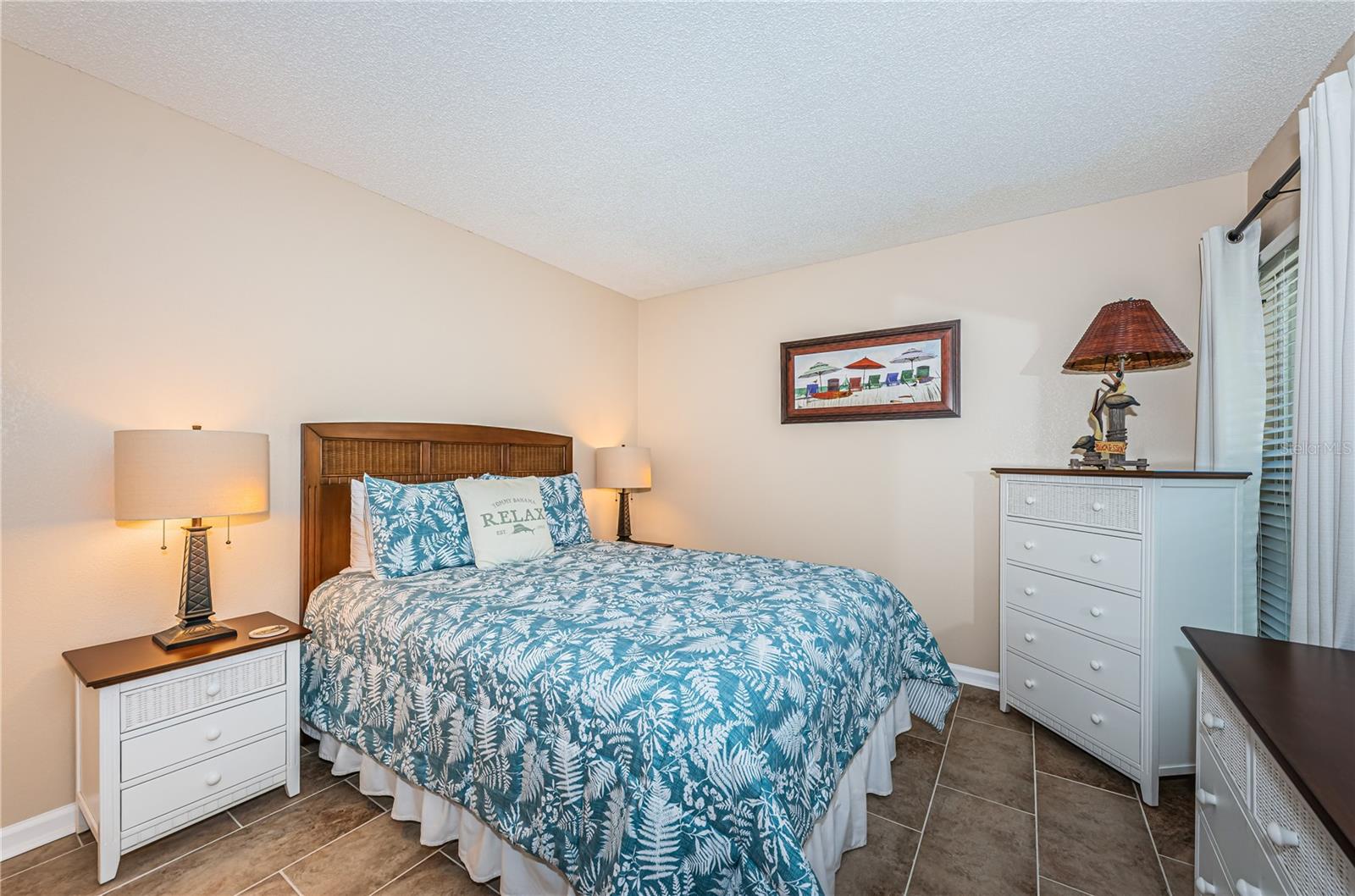 CASA DEL MAR CONDO II - Residential