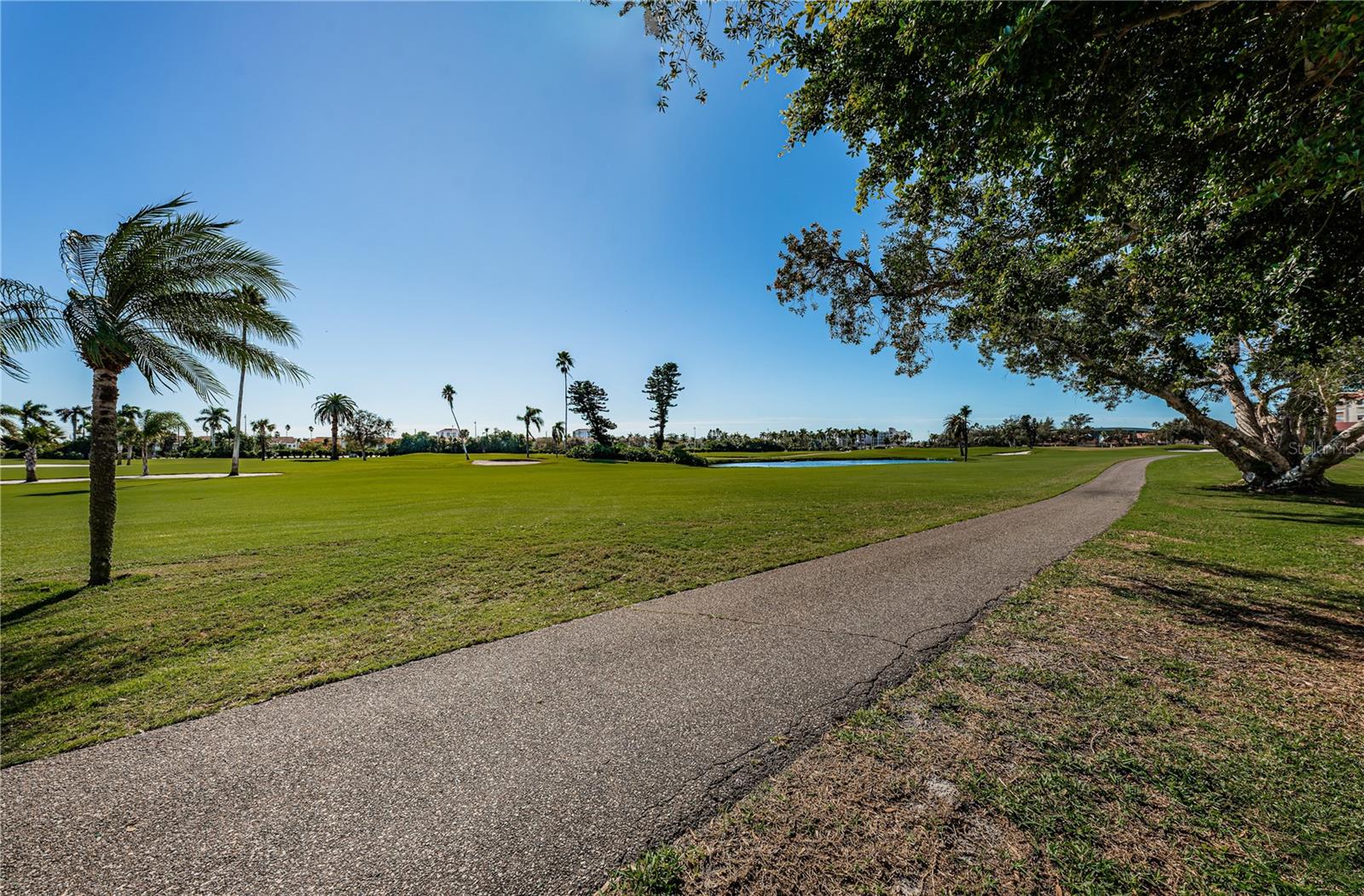 CASA DEL MAR CONDO II - Residential