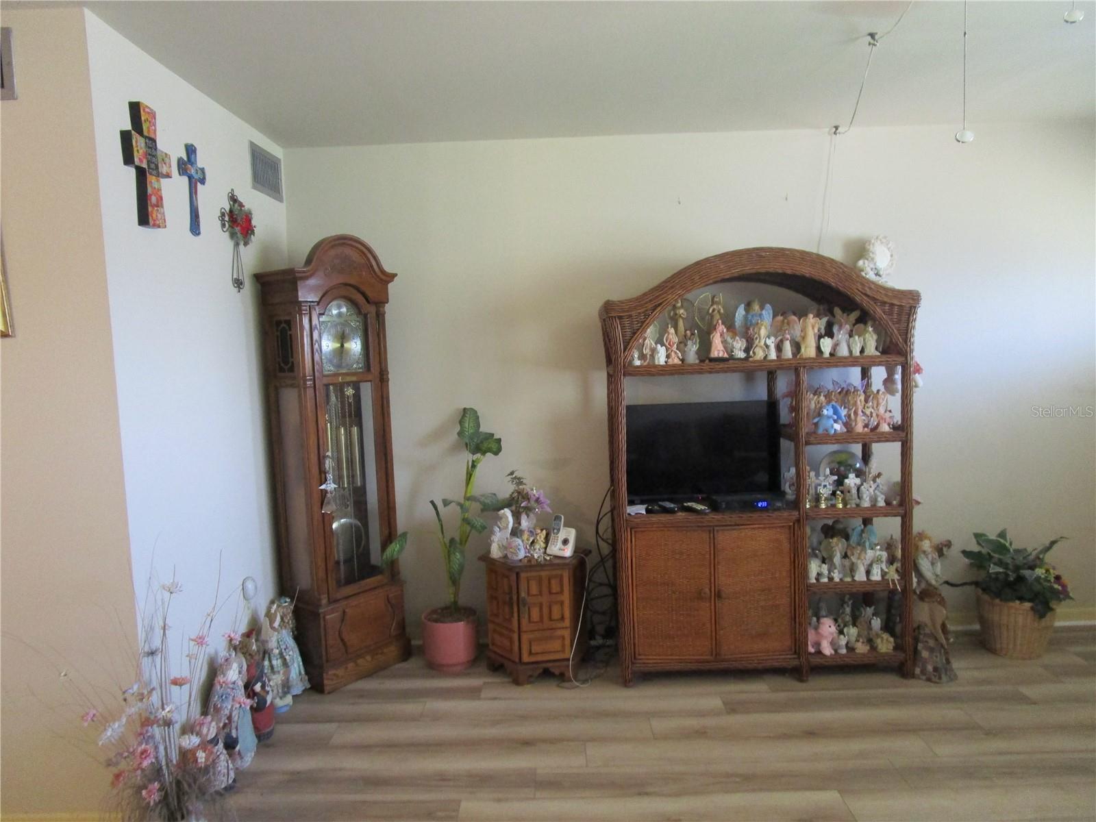 TOWN APTS CONDO - Residential