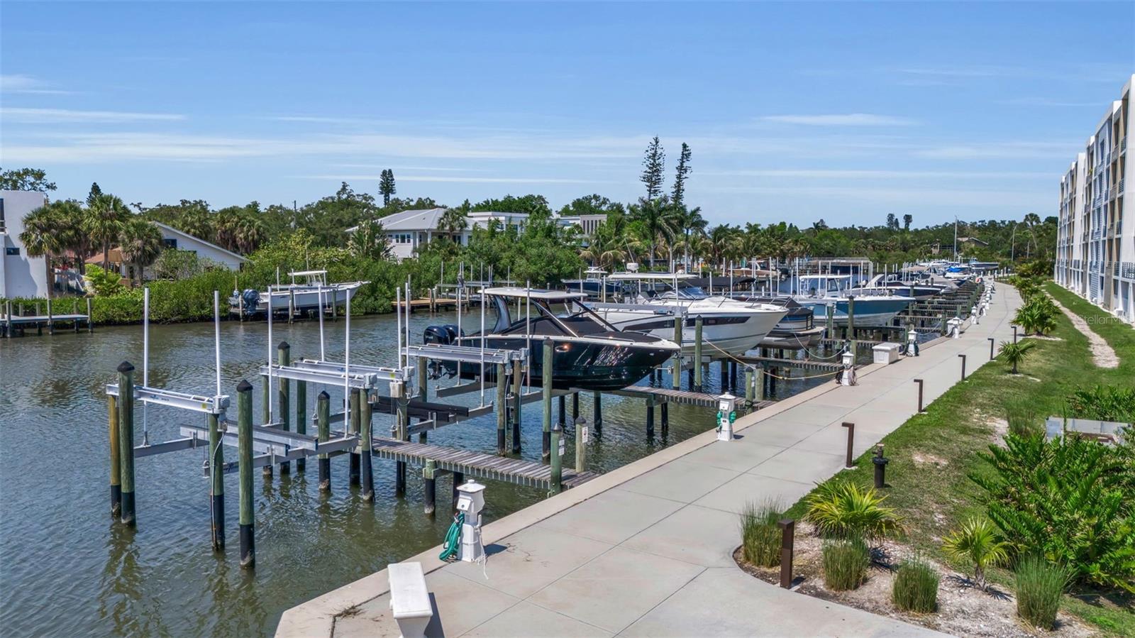 STRAND/SARASOTA - Residential