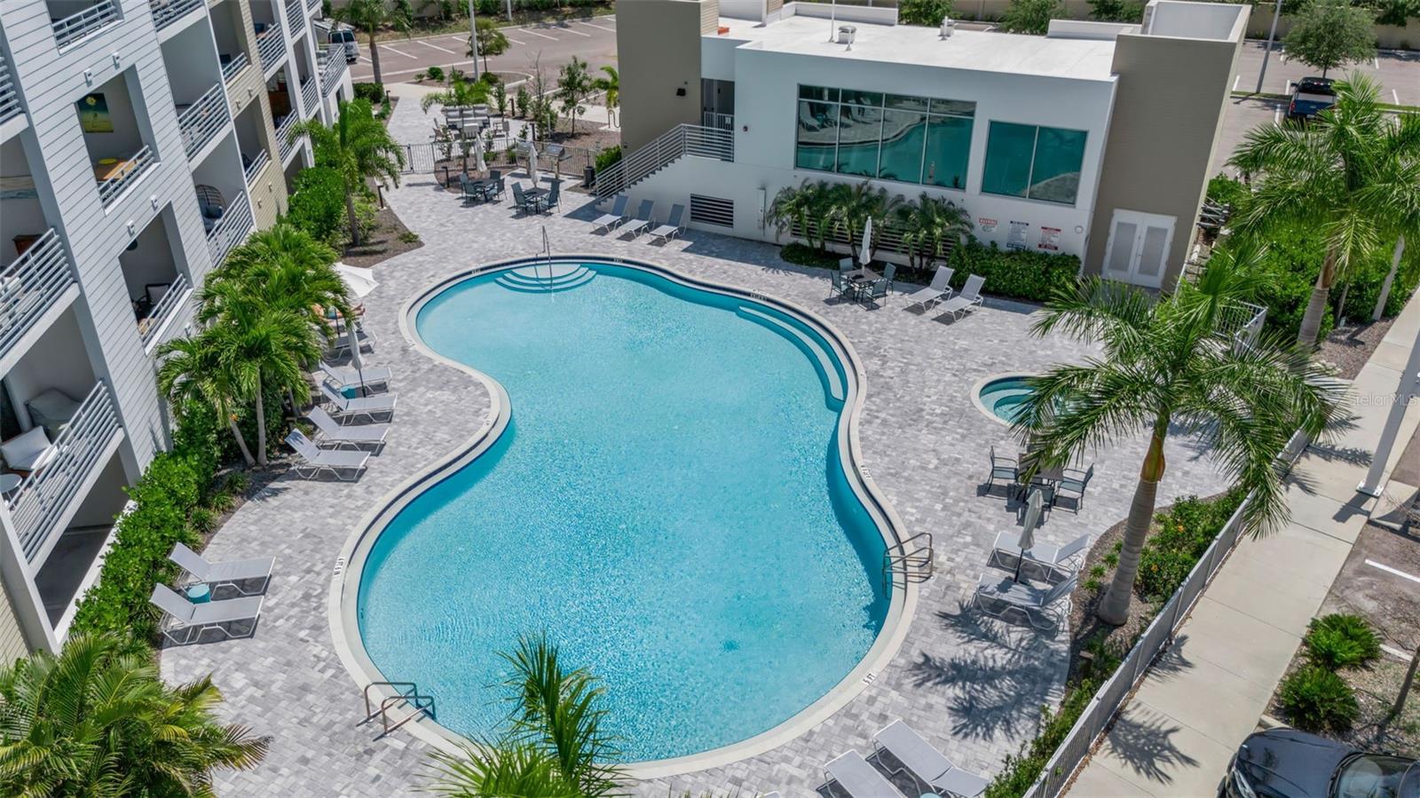 STRAND/SARASOTA - Residential