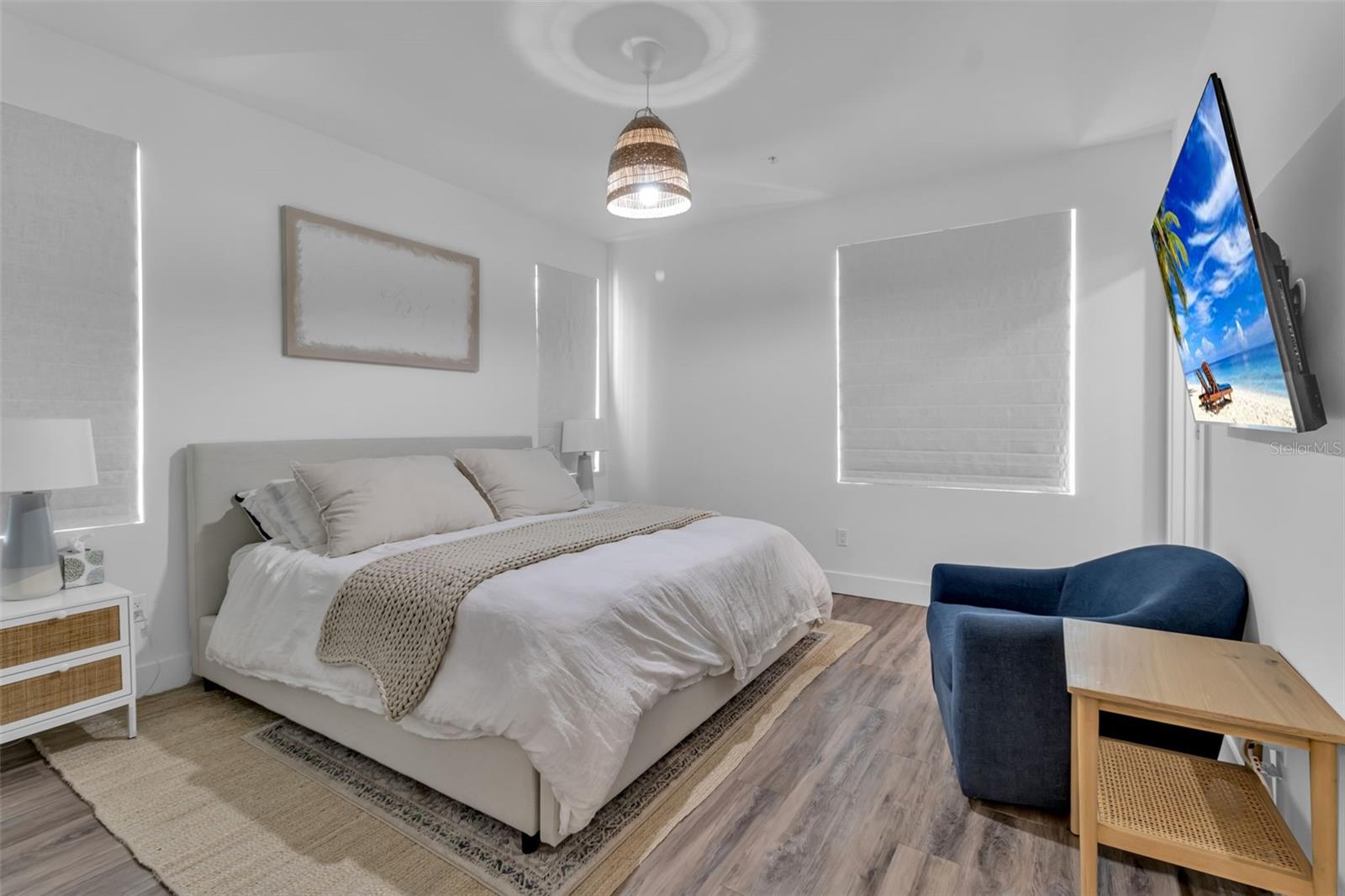 STRAND/SARASOTA - Residential
