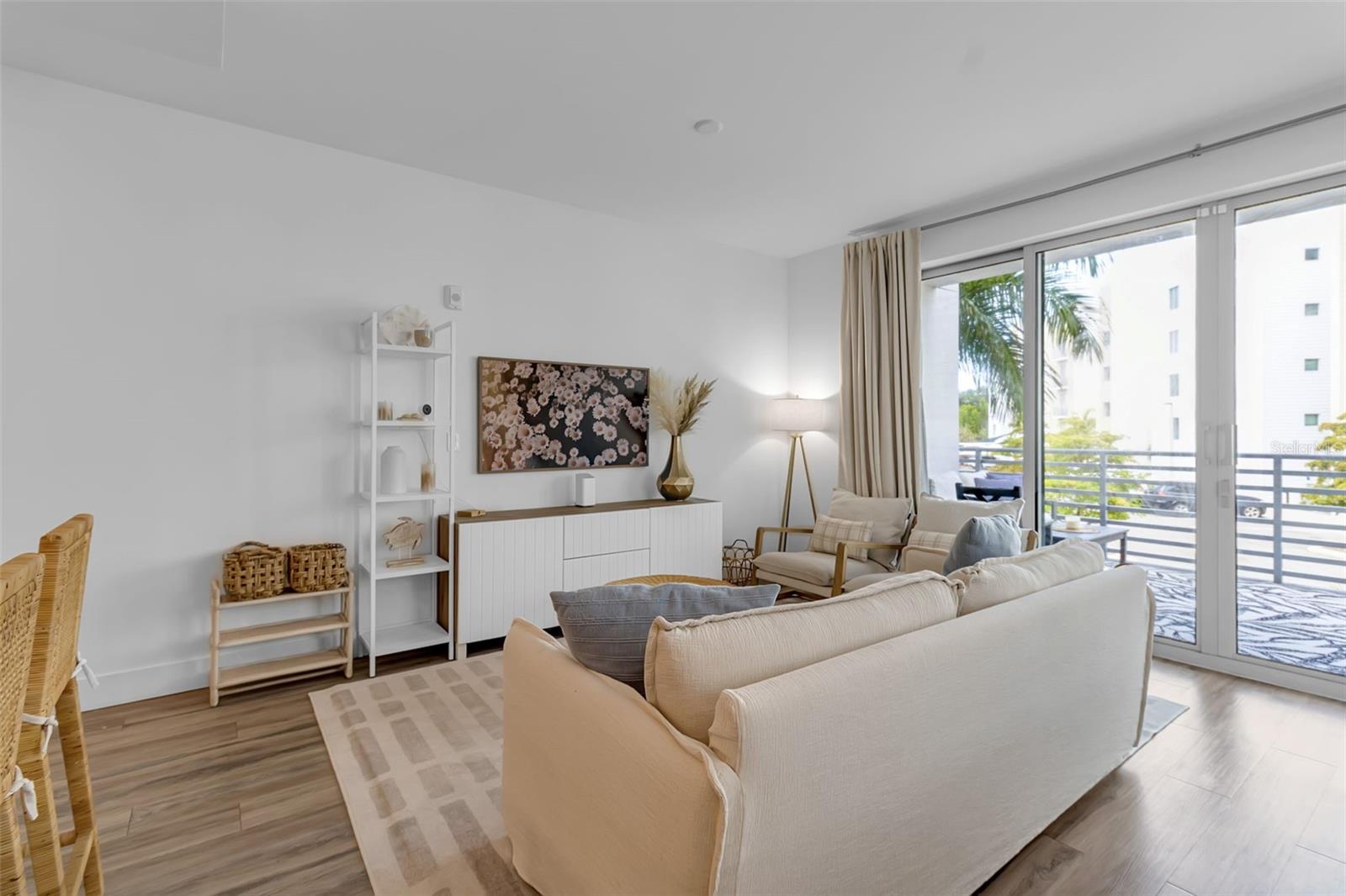STRAND/SARASOTA - Residential