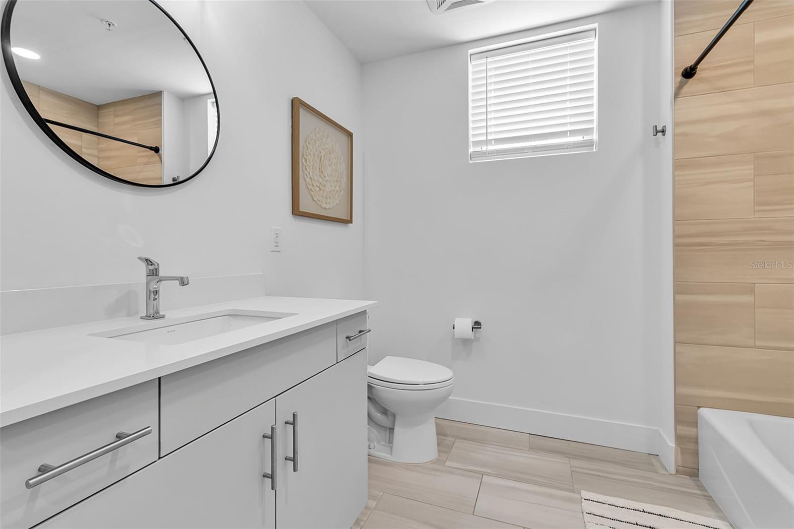 STRAND/SARASOTA - Residential