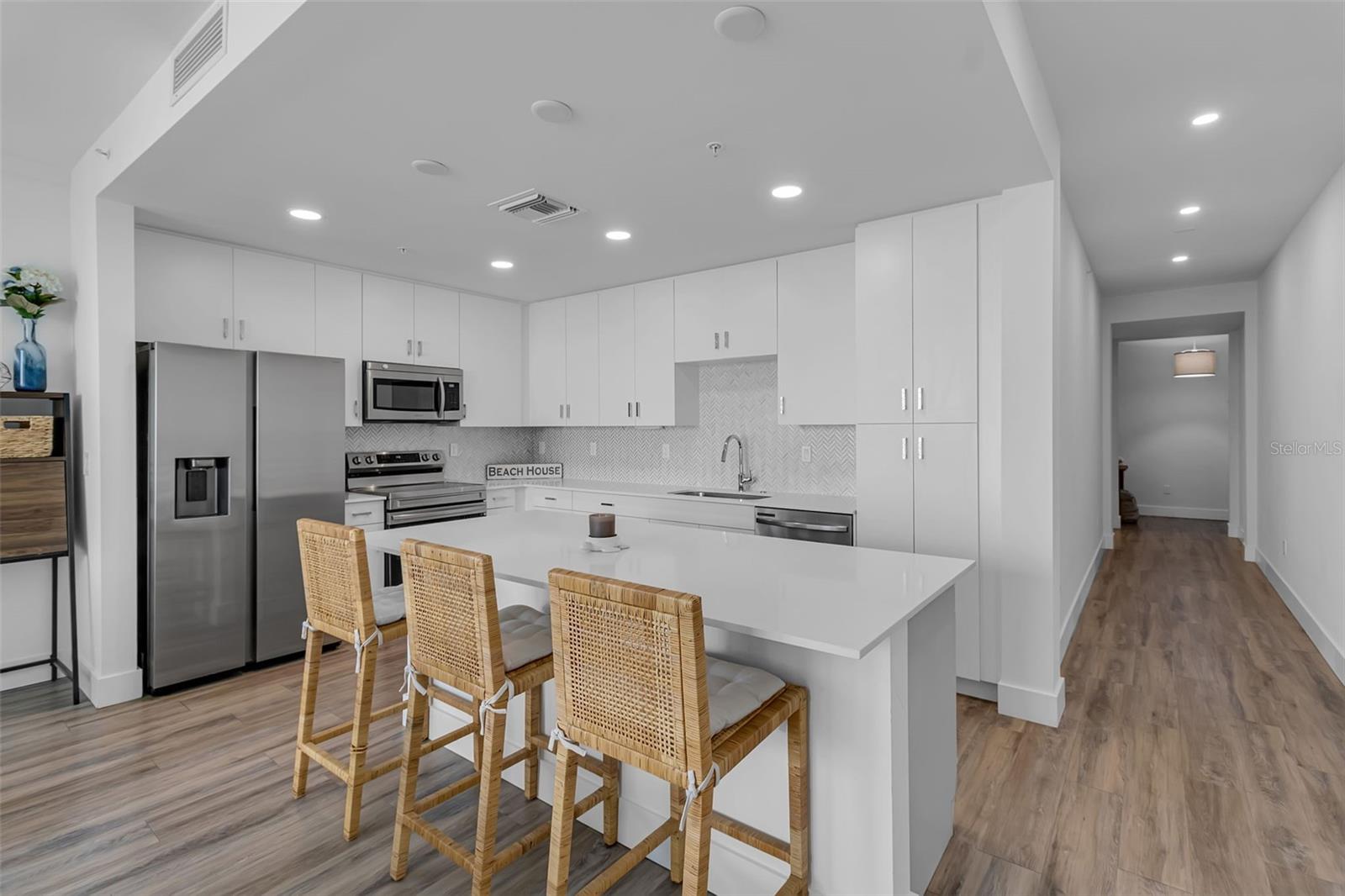 STRAND/SARASOTA - Residential