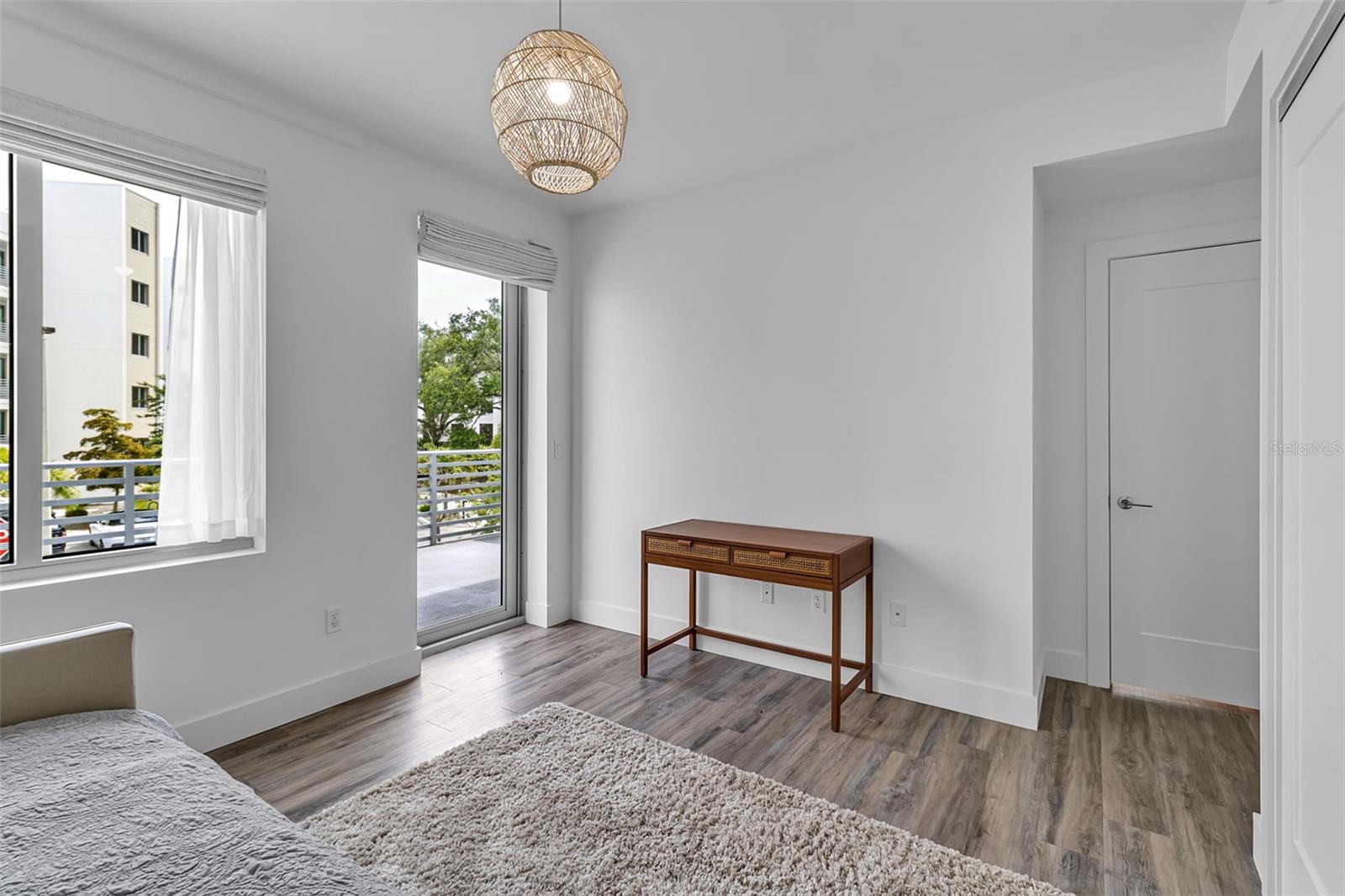 STRAND/SARASOTA - Residential