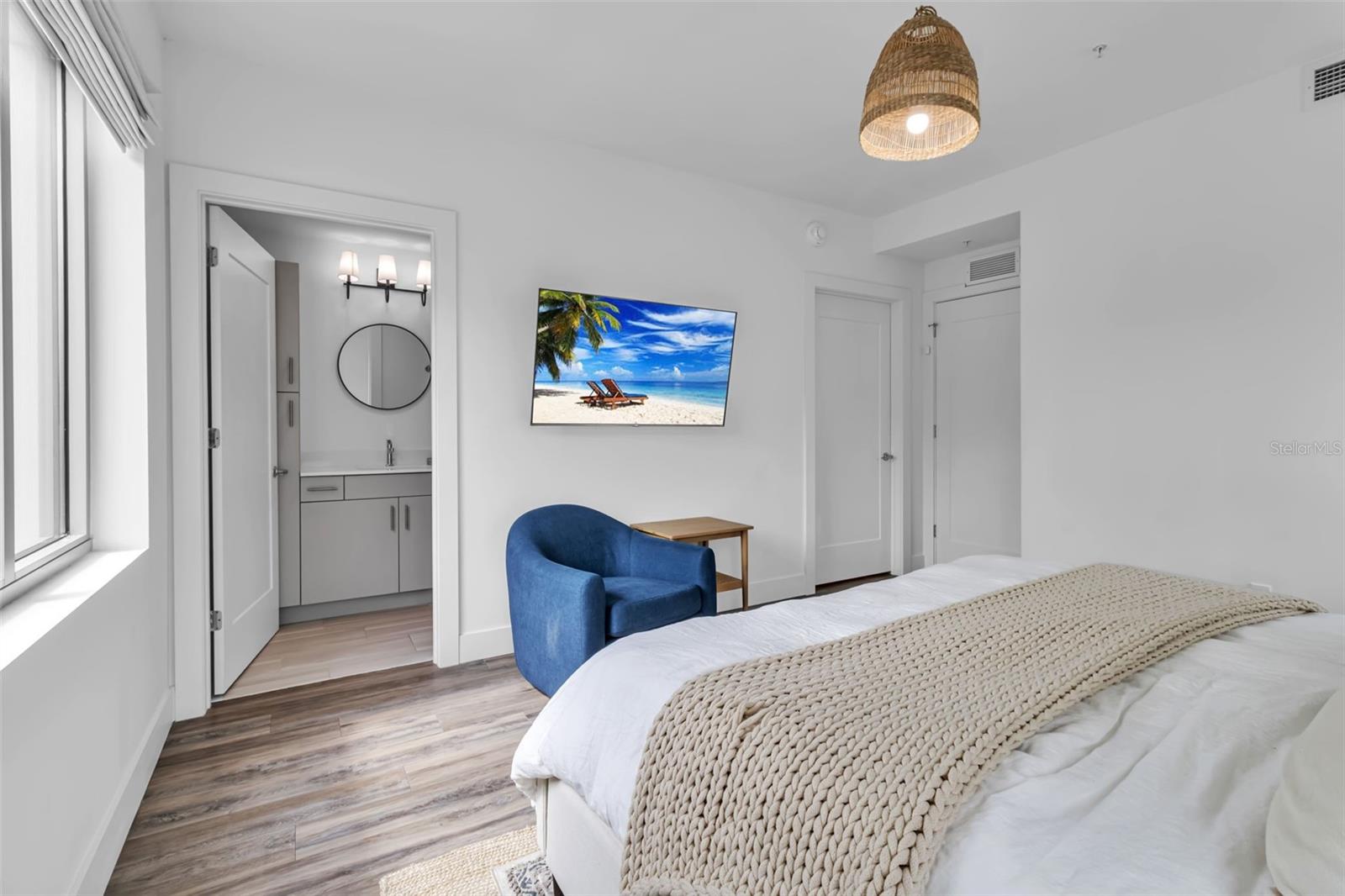 STRAND/SARASOTA - Residential