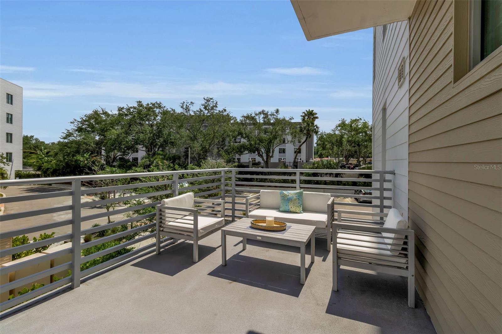 STRAND/SARASOTA - Residential