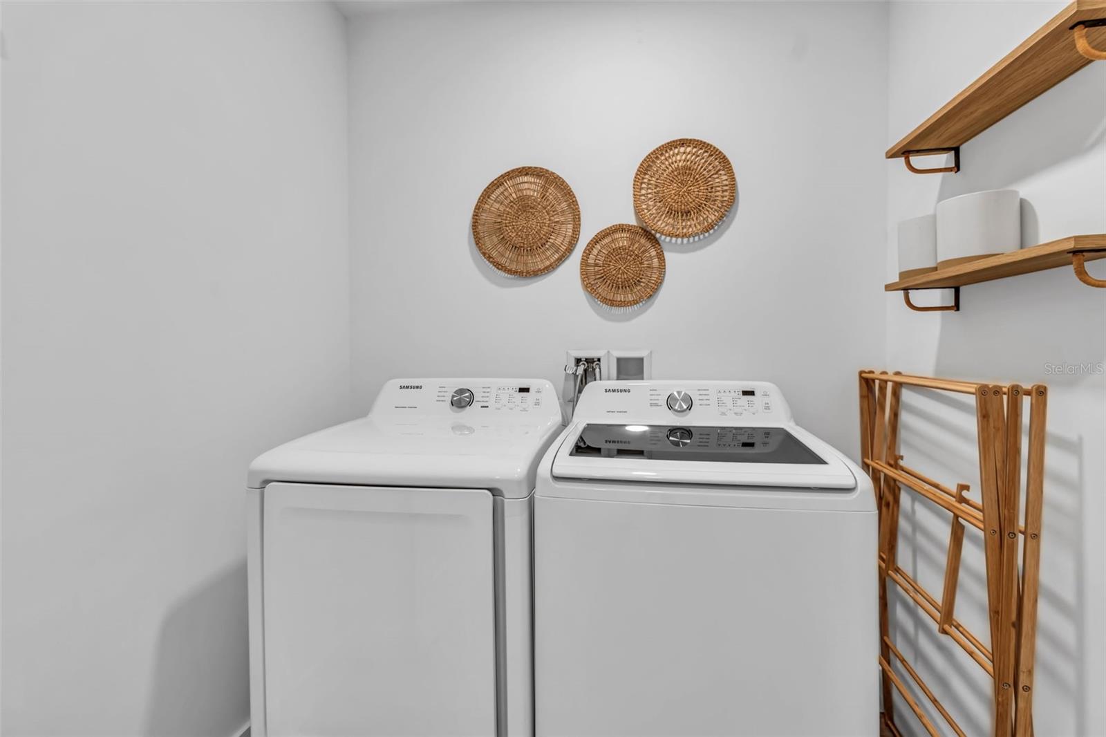 STRAND/SARASOTA - Residential