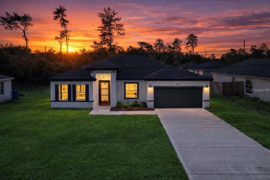 Photo of 3211 SW 128th Street Road, Ocala, FL 34473 (MLS # O6385505)