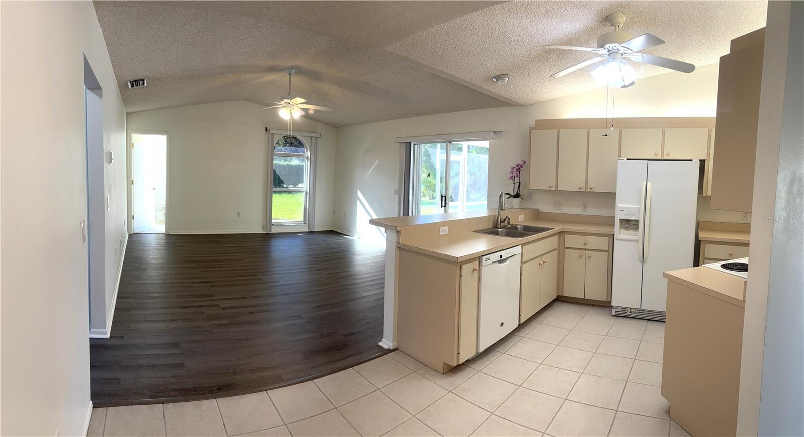 QUAIL LAKE - Residential Lease