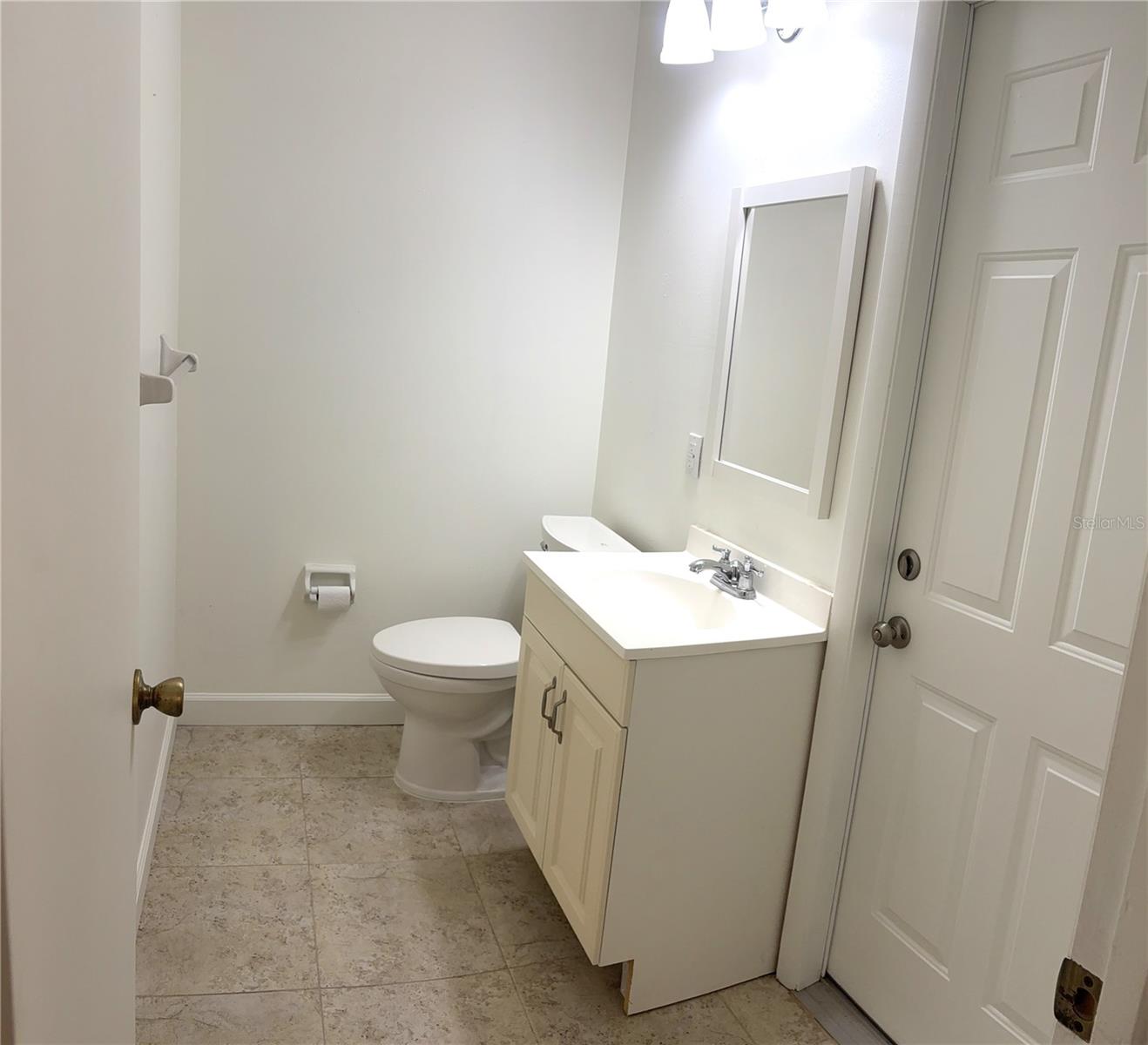 QUAIL LAKE - Residential Lease