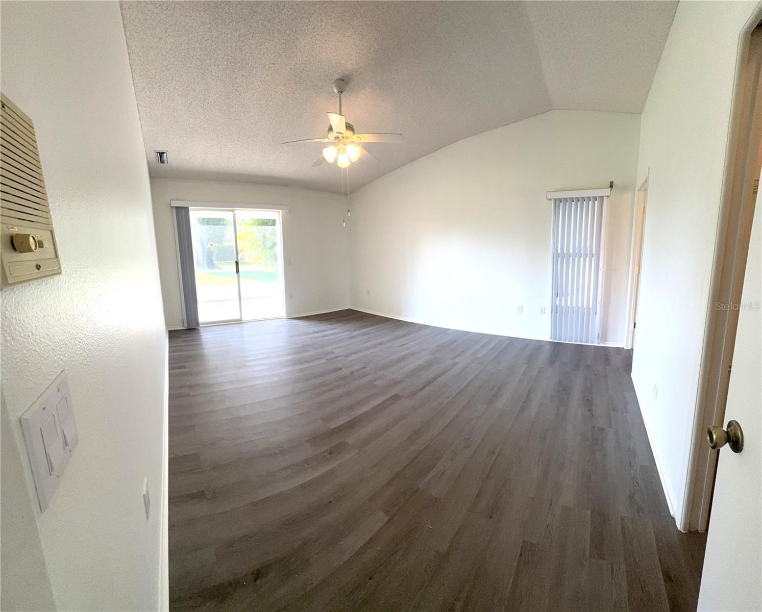 QUAIL LAKE - Residential Lease