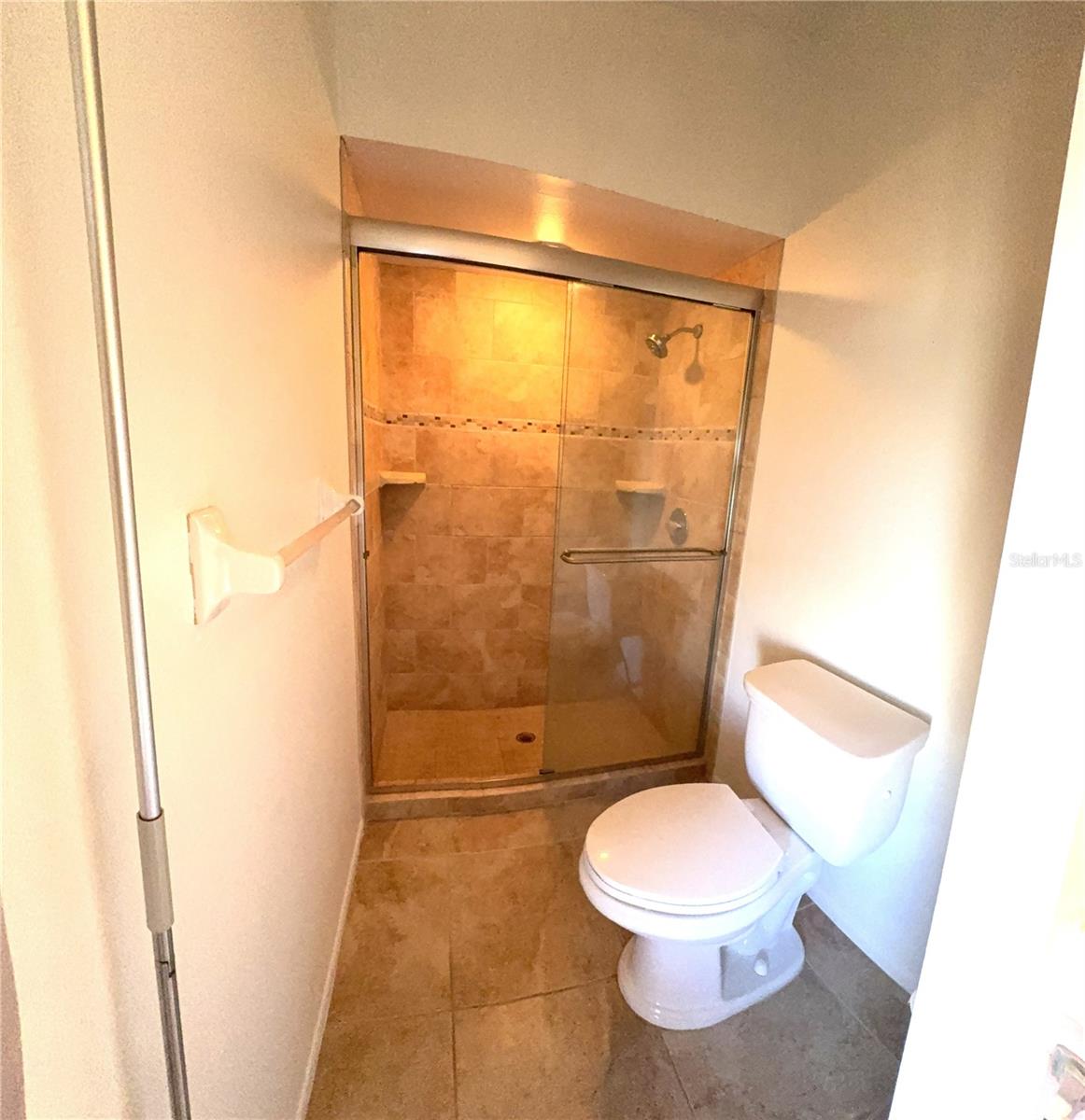 QUAIL LAKE - Residential Lease